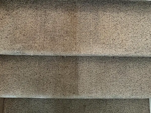 Upholstery before and after cleaning - result 16